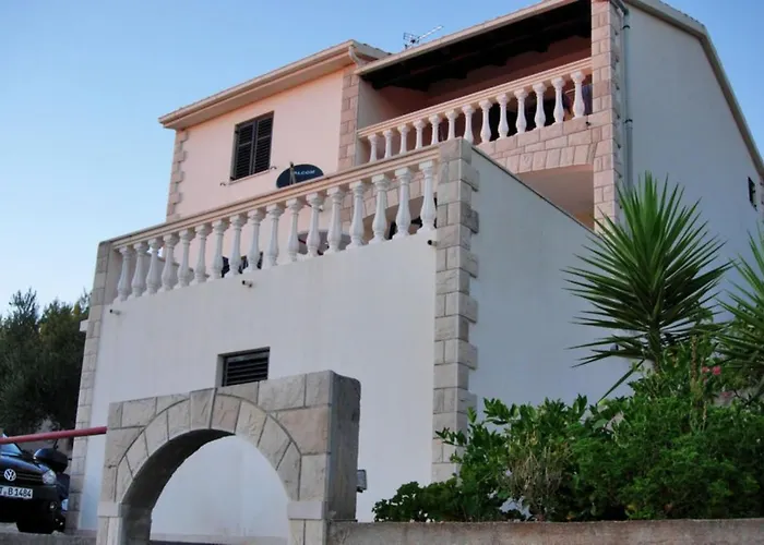 아파트 A2 - Near With Terrace And The Sea View *